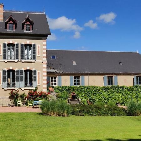 Chateau De Saint Etienne Exterior photo