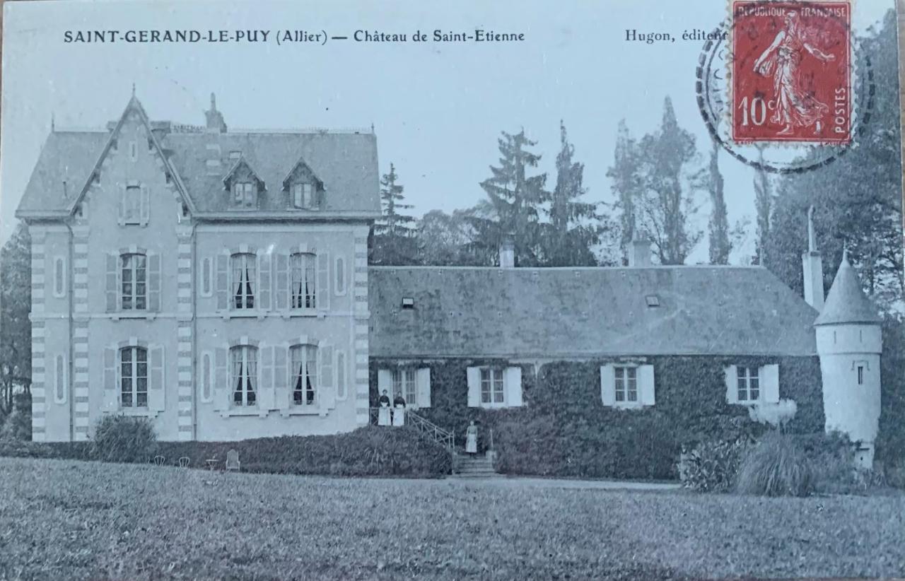 Chateau De Saint Etienne Exterior photo